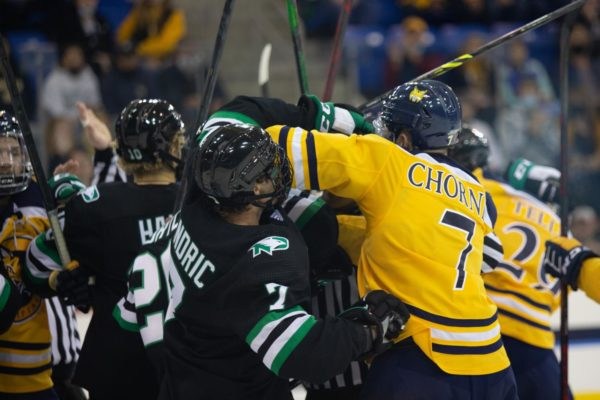 Quinnipiac and North Dakota get into a heated shuffle on the ice