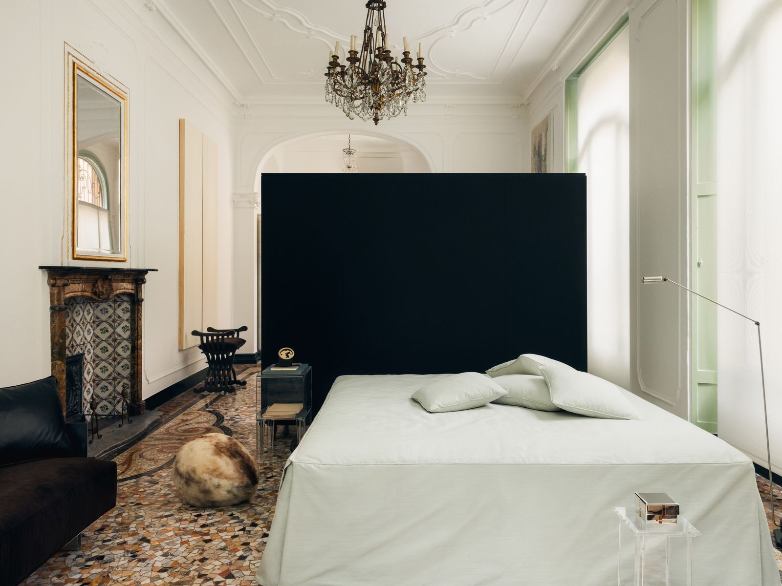 Umbau in Mailand: Vom Konferenzraum zum Pied-à-terre – in diesem Zuhause trifft Historismus auf Minimalismus